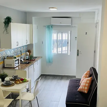 Estudio Jimena Carabeo En El Centro De Nerja