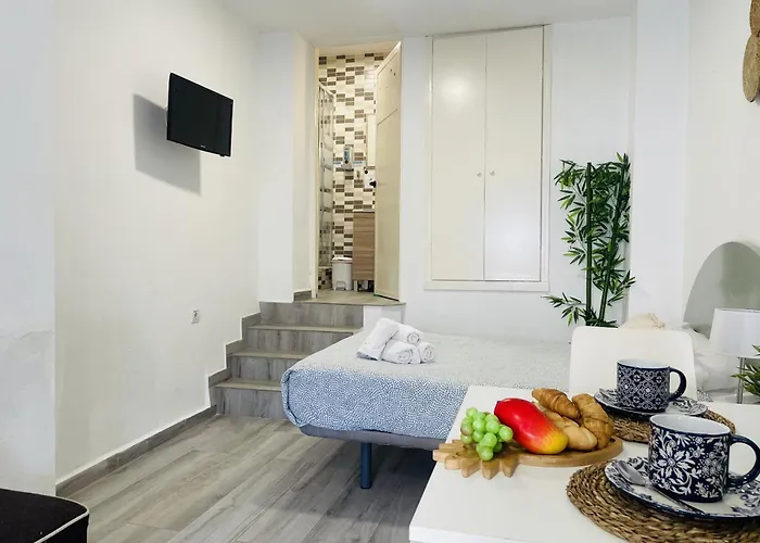 Estudio Jimena Carabeo En El Centro De Nerja