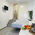 Estudio Jimena Carabeo En El Centro De Nerja