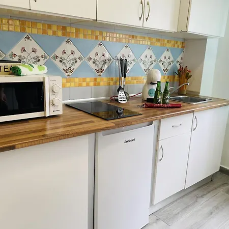 Estudio Jimena Carabeo En El Centro De Apartmán *